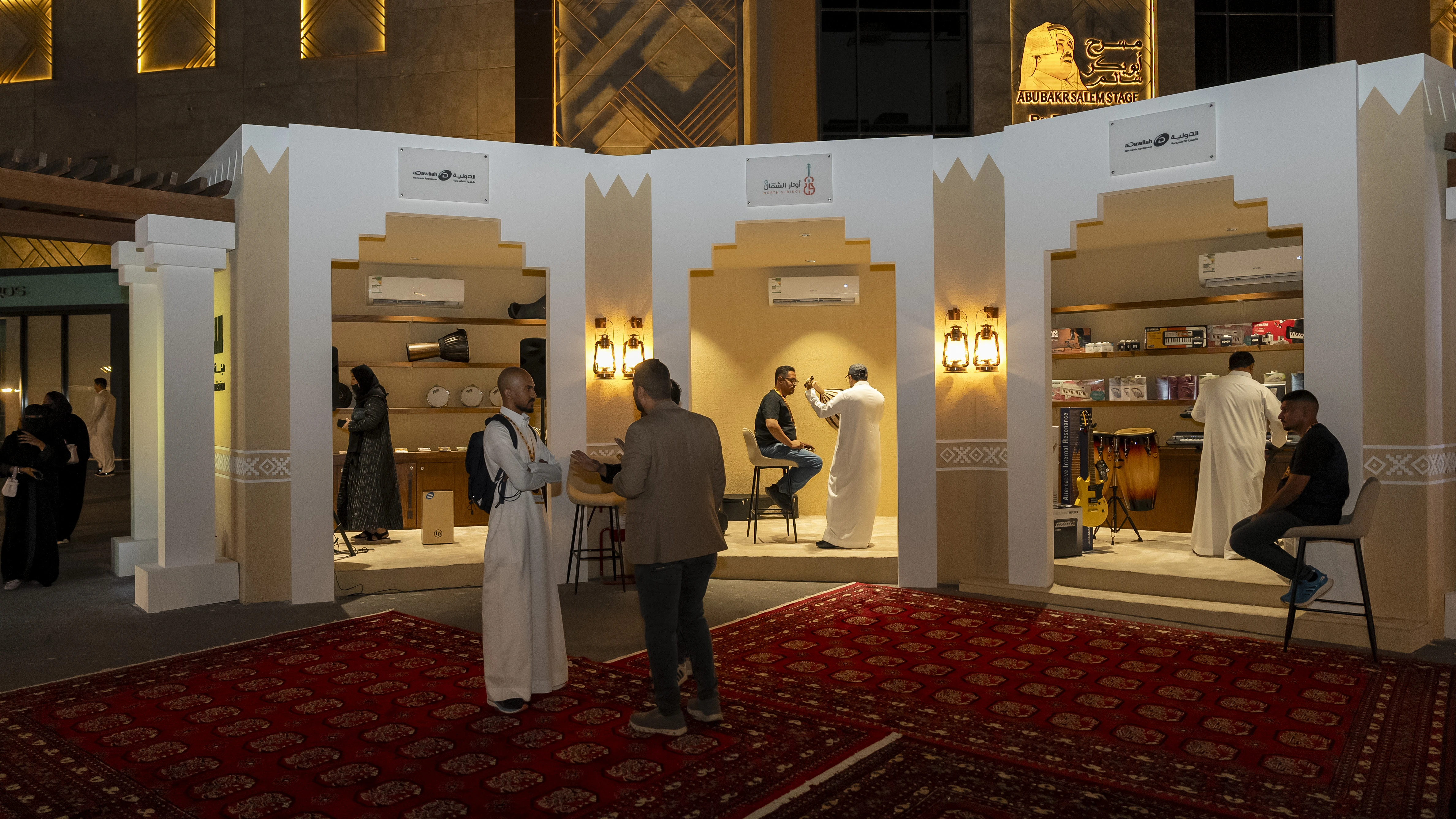 سوق مهرجان الطار في بوليفارد الرياض