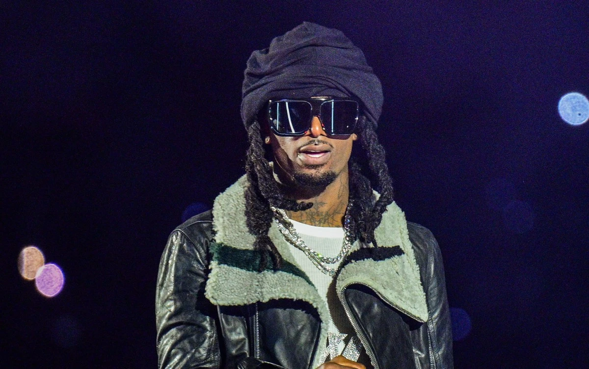 بلد بيست يعود إلى جدة بنسخته الرابعة. ومع انضمام بلايبوي كارتي، هذه أبرز الأغاني المتوقّع سماعها على مسارح البلد التاريخية.. اكتشفوا القائمة الكاملة والتفاصيل عبر موقعنا الآن #بلد_بيست 