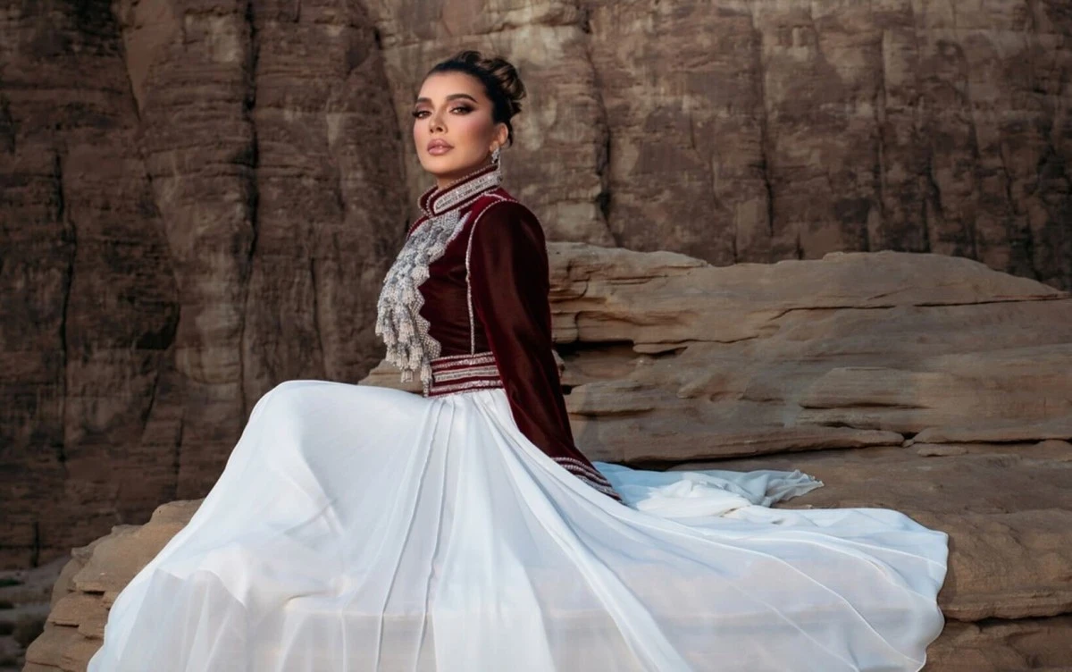 بين العنبري المترف، التايور الأسود الكلاسيكي، والدرجات الداكنة المطرّزة، تختصر أصالة أناقة رمضان بحضور يجمع التراث بالرقي المعاصر.. تابعوا التفاصيل الكاملة على موقعنا. 