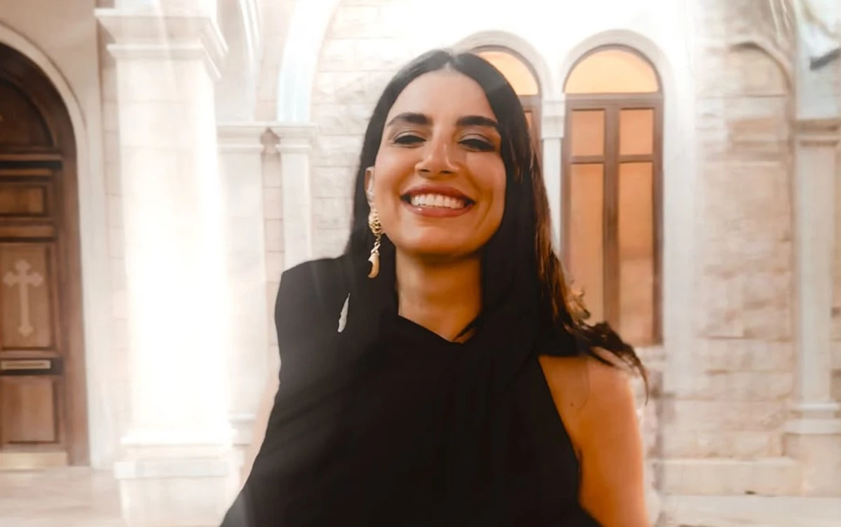 أعلنت فرح نخول مشاركتها بصوتها في شارة مسلسل «لوبي الغرام» المقرر عرضه في رمضان المقبل، في تجربة موسيقية تضيف نكهة خاصة لأجواء الكوميديا والدراما الاجتماعية.. تابعوا التفاصيل عبر موقعنا 