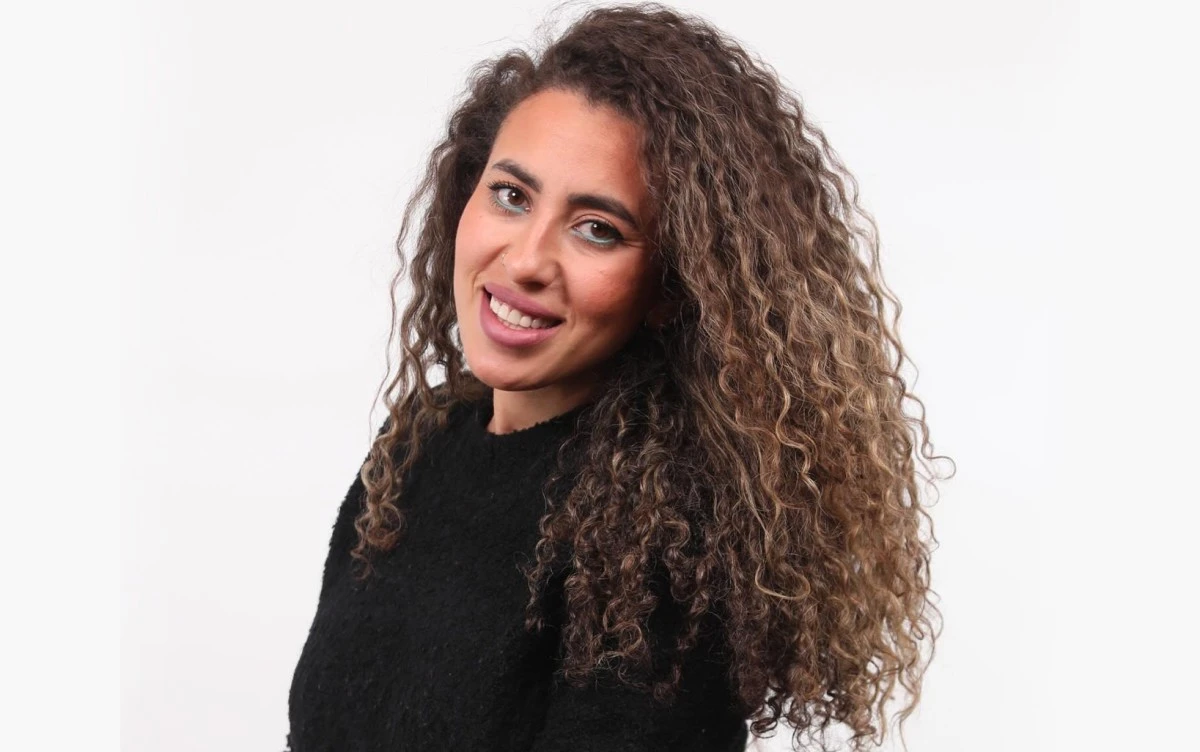 منّة عدلي تتحدث عن أعمالها والتترات التي بصمتها. وتكشف كواليس كل تجربة ولمحة عن قصتها مع كل عمل... تابعوا القصة كاملة على موقعنا 