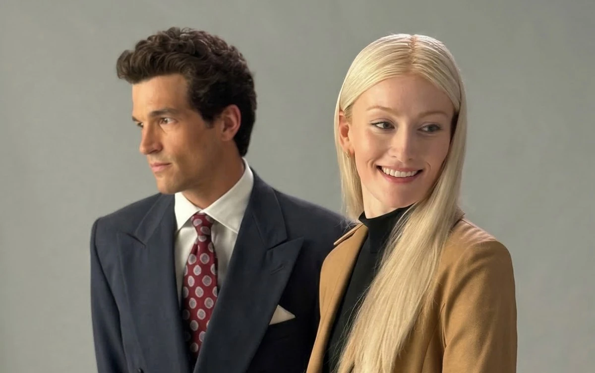 مسلسل Love Story ليس مجرّد قصة حب، بل رحلة كاملة إلى موسيقى التسعينيات. قصة جون إف كينيدي جونيور وكارولين بيسيت تعود لتتصدر المشهد مجددًا، مصحوبة بأغاني تسعينية أيقونية.. زوروا موقعنا 