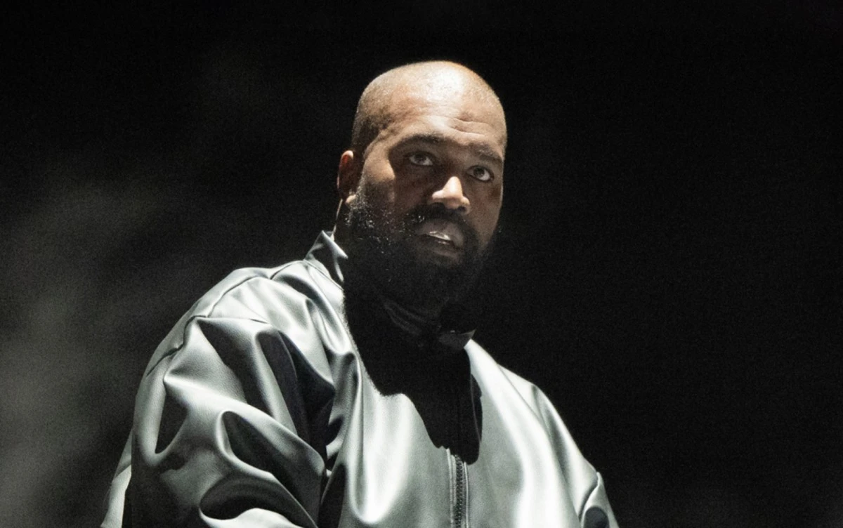 بعد مدة من التأجيل يي (كانييه ويست) يفتح فصل جديد مع Bully. بين الموسيقى والصورة، يي يرسم مرحلة جديدة مع الوصول للألبوم 12 في مسيرته... التفاصيل كاملة على موقعنا 