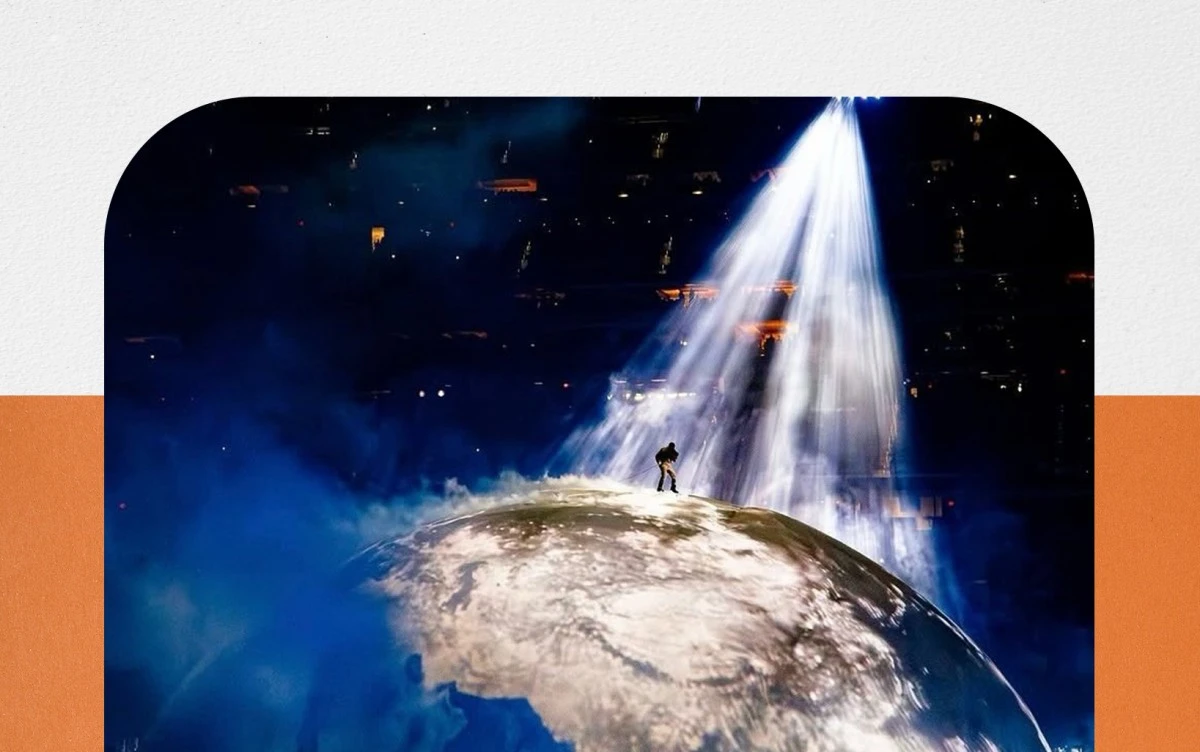 عودة مدوية لـ كاني ويست إلى المسرح بعد نحو 5 سنوات في ستاد سويفي. أمام أكثر من 60 ألف متفرج وبمشاركة مفاجئة من دون توليفر ونورث ويست.. التفاصيل الكاملة للحفل عبر موقعنا 